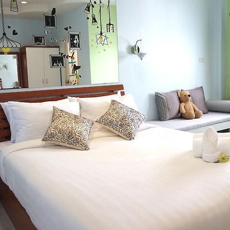 Naka Dream Hotel HHQ Esterno foto
